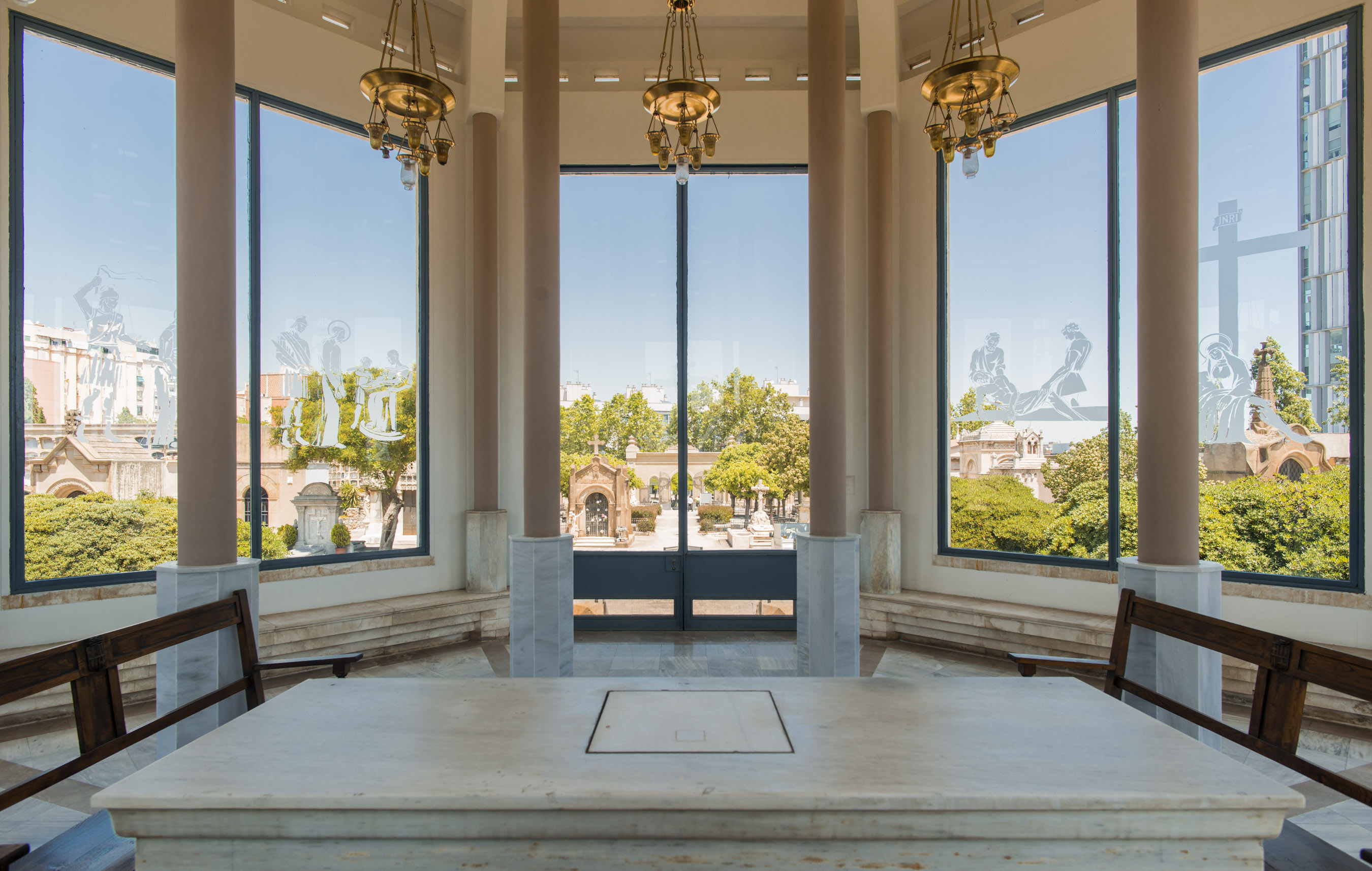 Interior de la Capilla del Cementerio de Sant Andreu