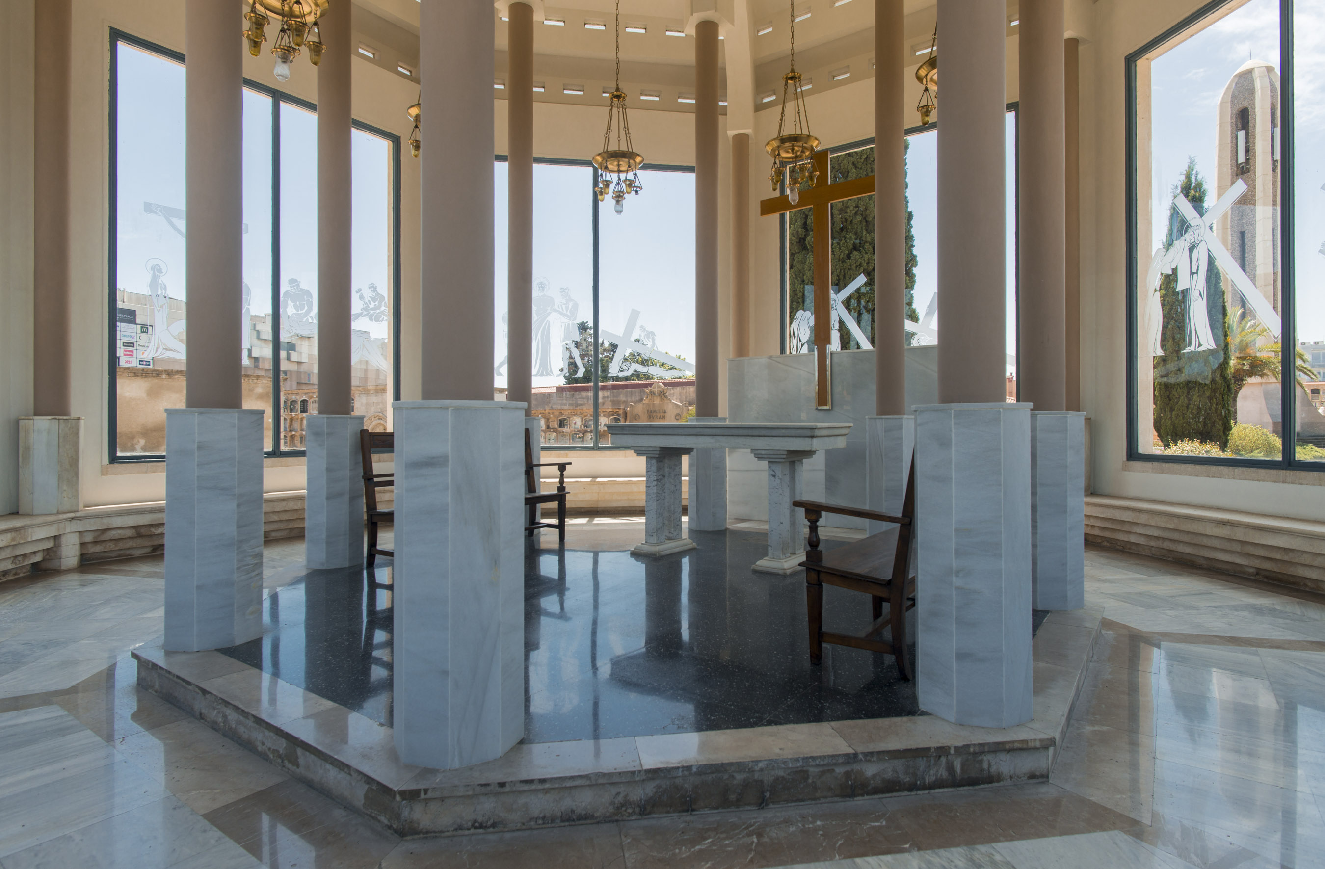Interior de la Capilla del Cementerio de Sant Andreu