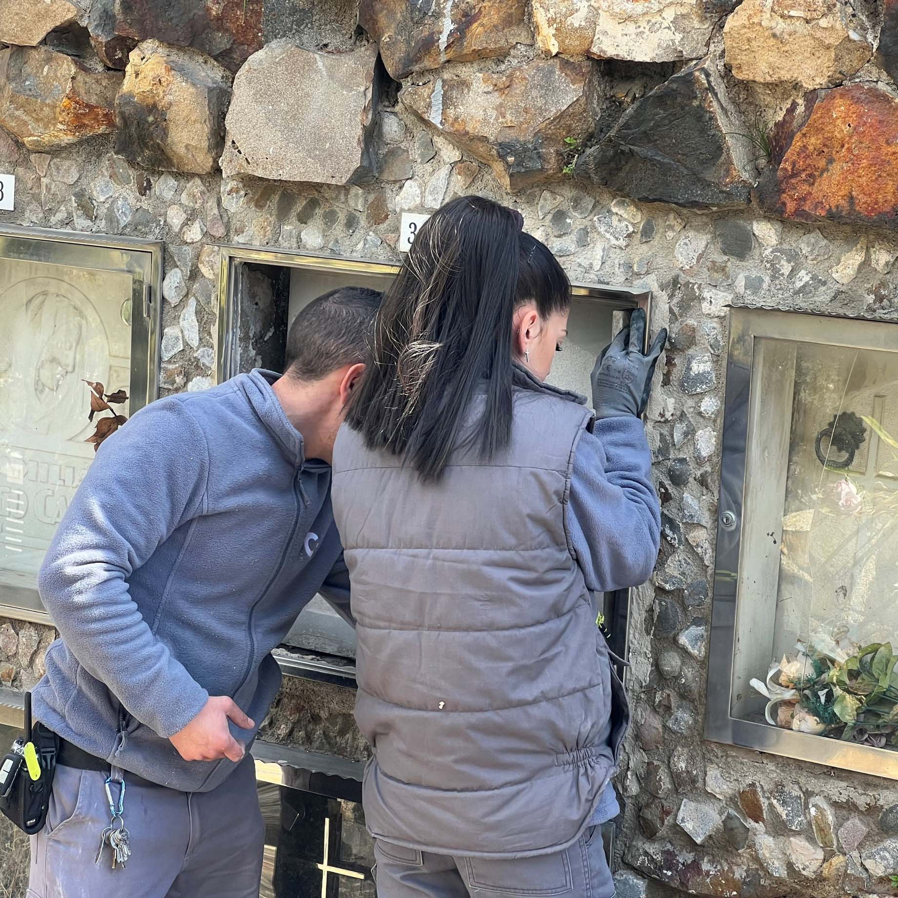 colocació element decoratiu