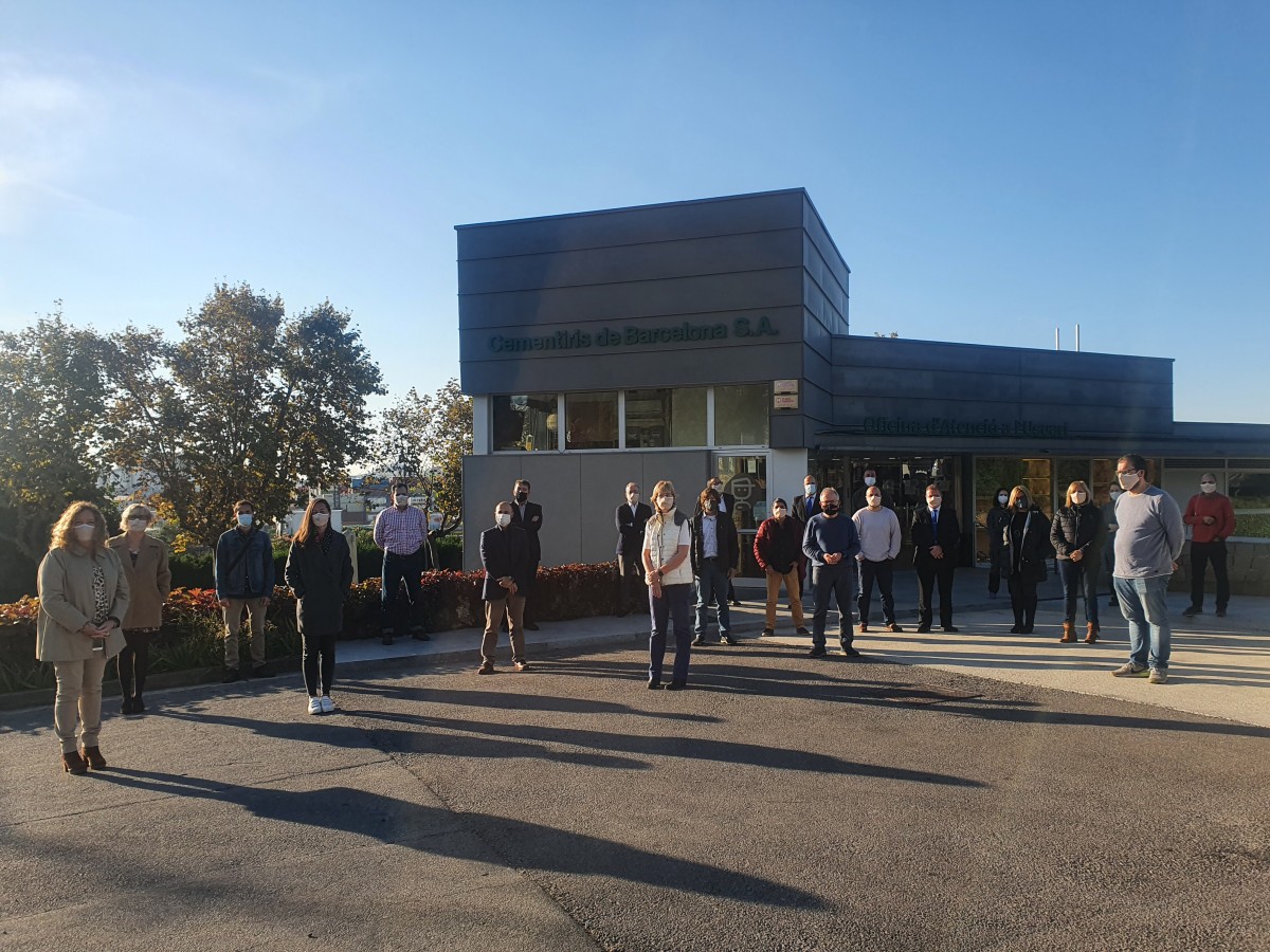 Cementiris de Barcelona es suma al minut de silenci per record a les persones que ens van deixar durant la pandèmia