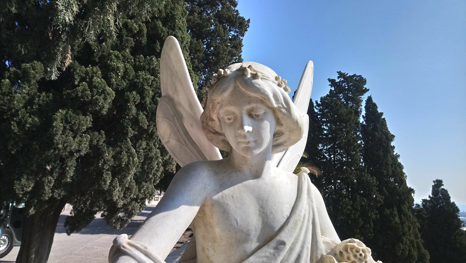 Cap àngel sense ales! Cementiris de Barcelona amb la recuperació del patrimoni.