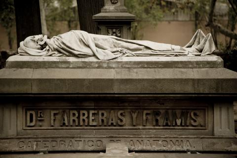 Tomba Doctor Farreras Framis